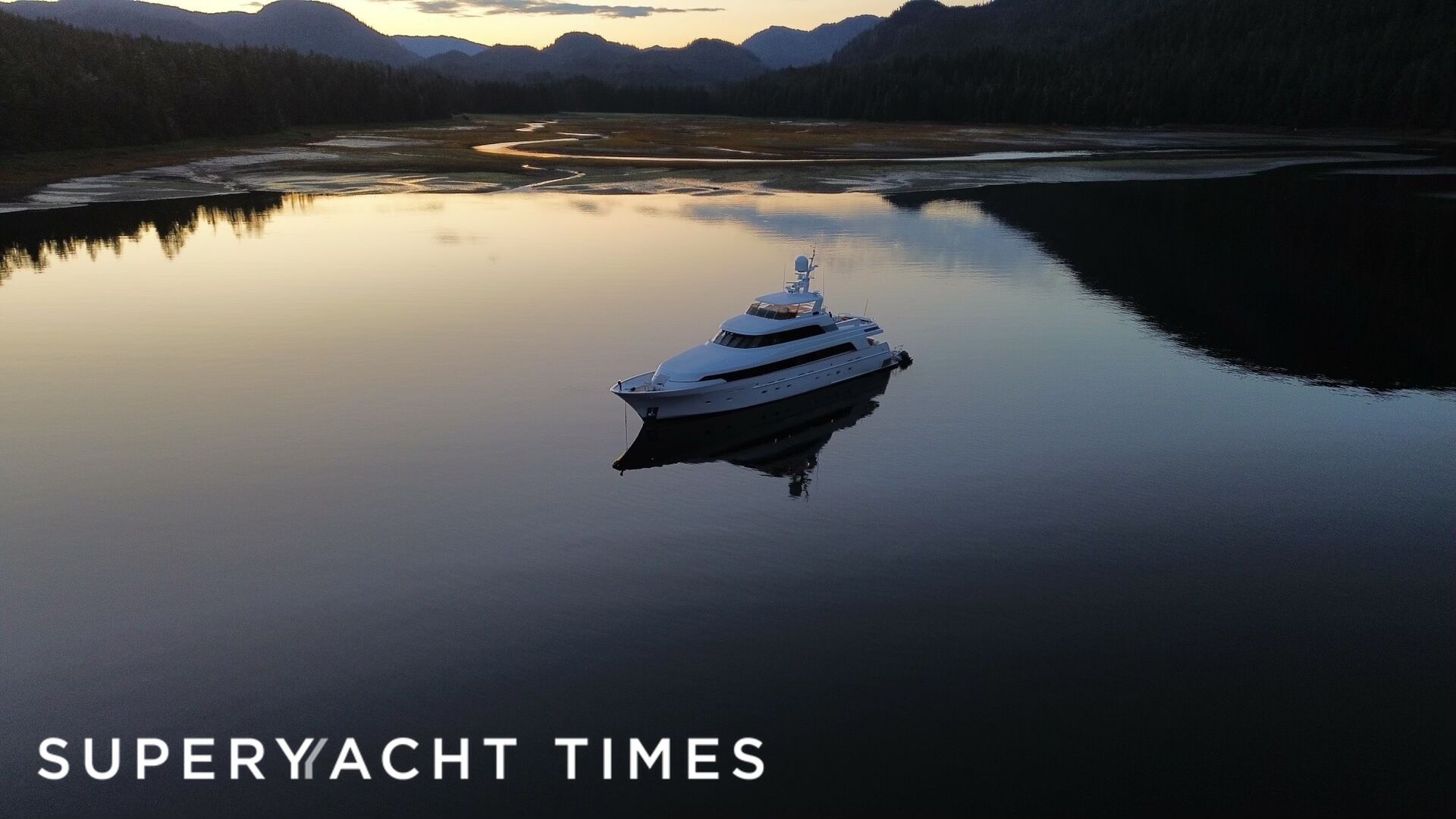 Ruffian yacht anchored