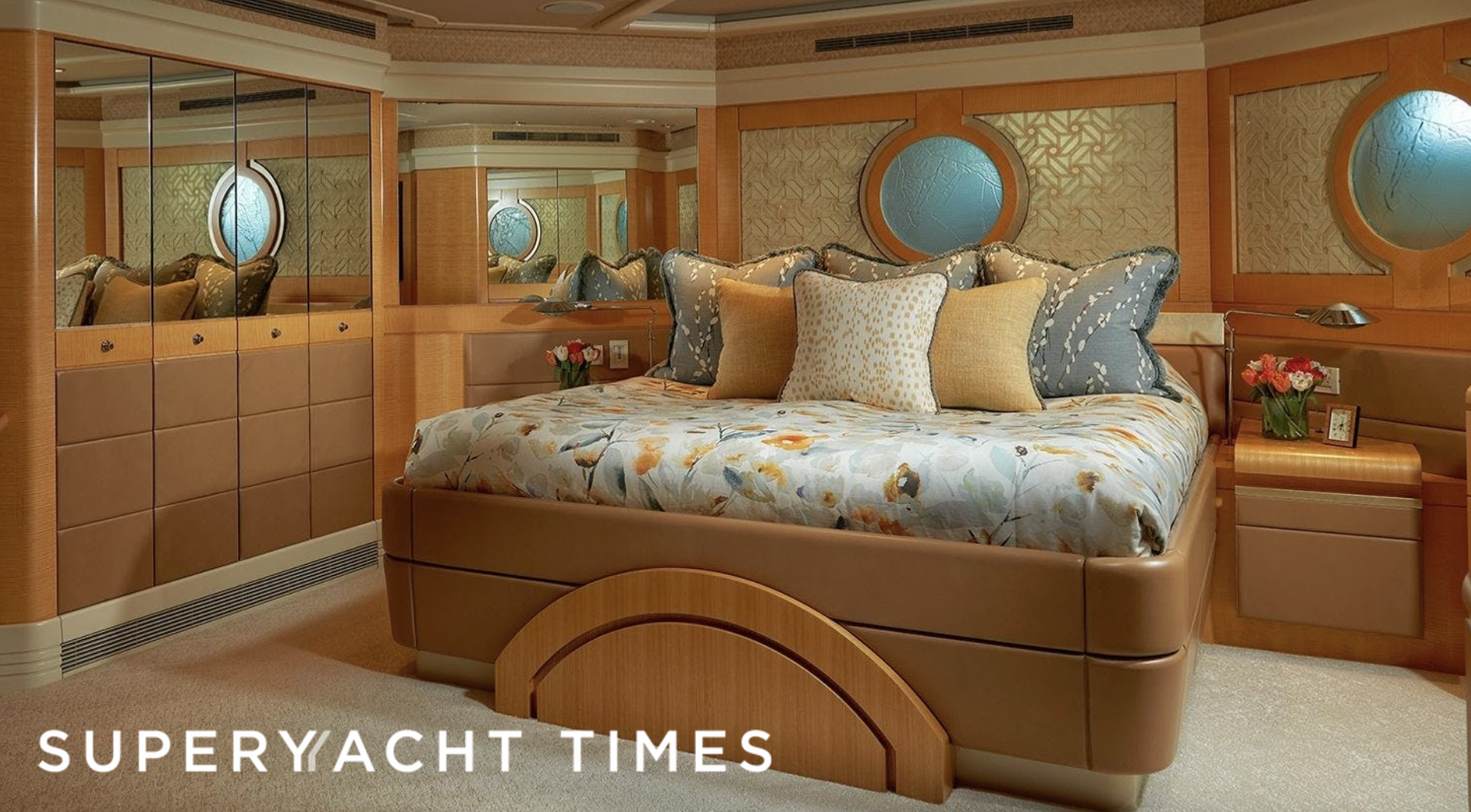 Ruffian yacht stateroom