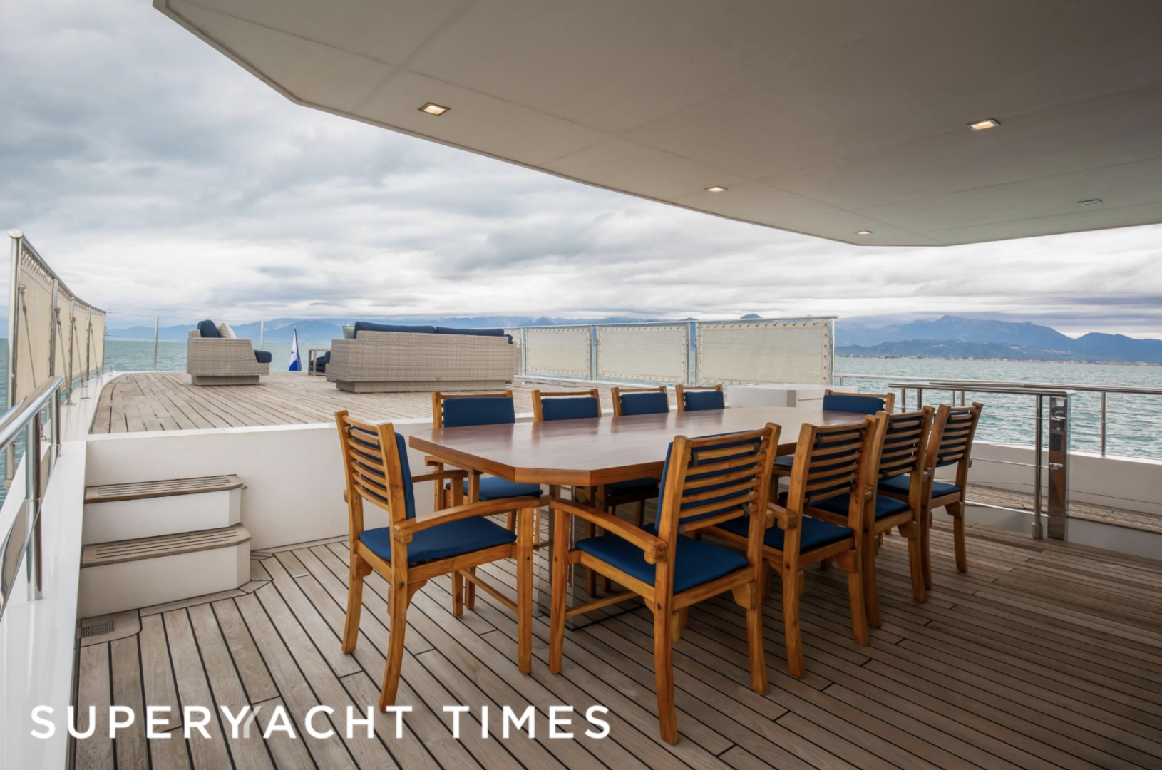 Cklass Nautique yacht deck