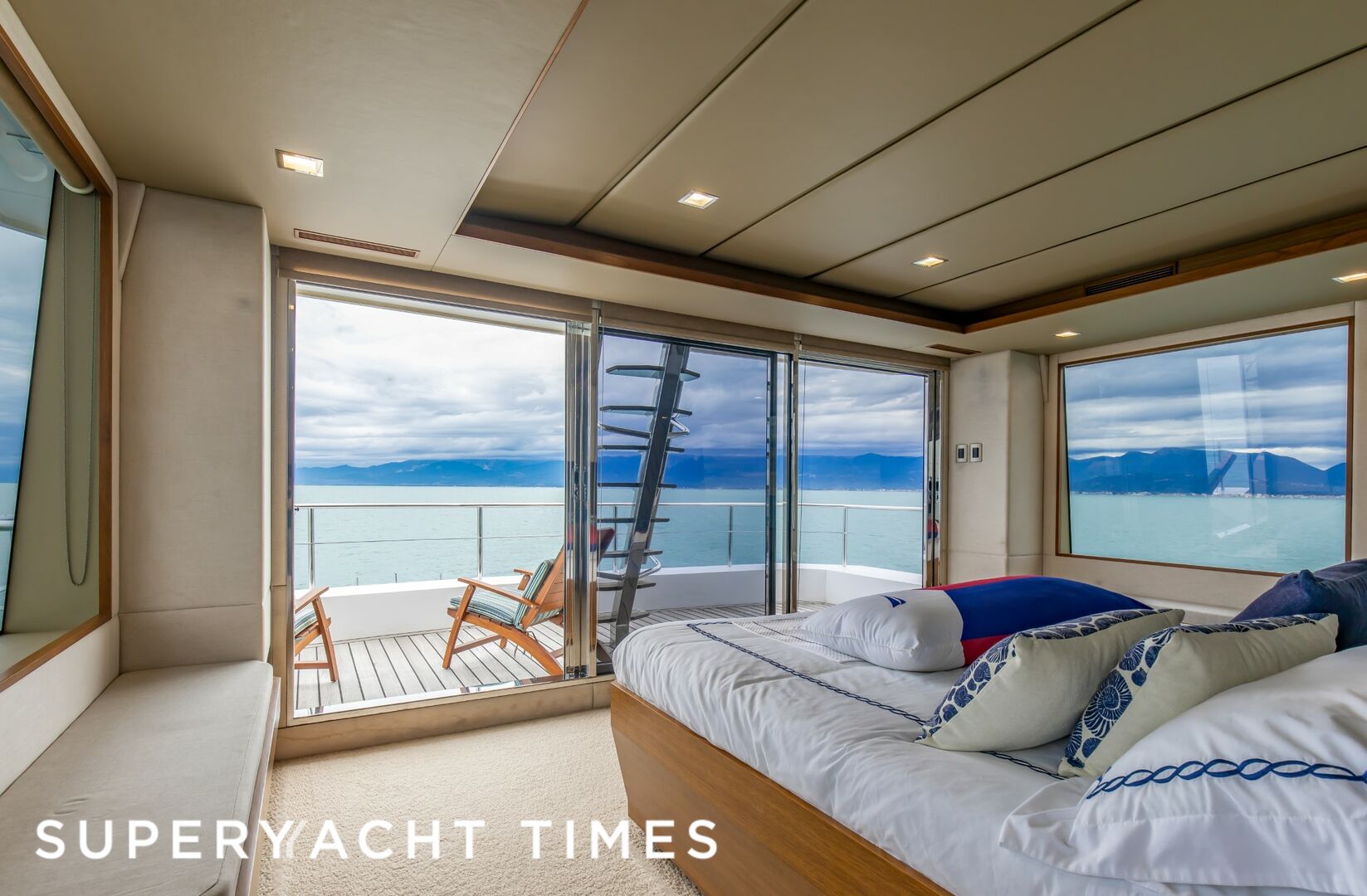 Cklass Nautique yacht stateroom