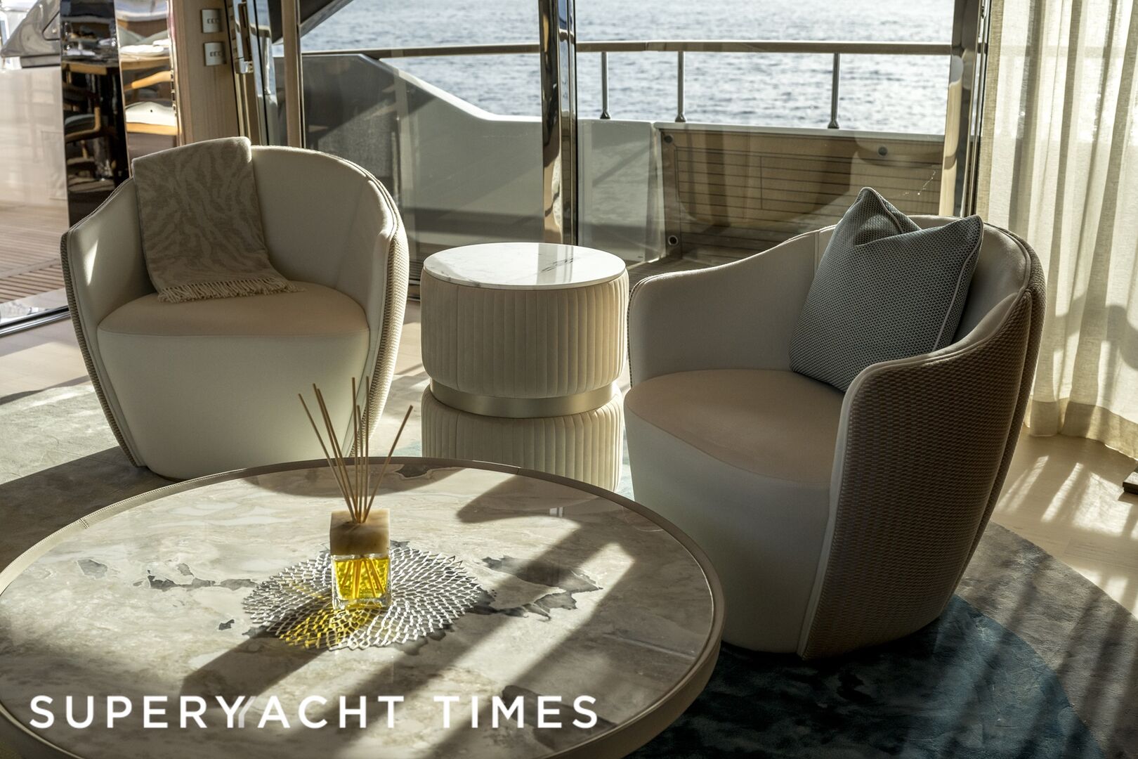Unique S yacht saloon