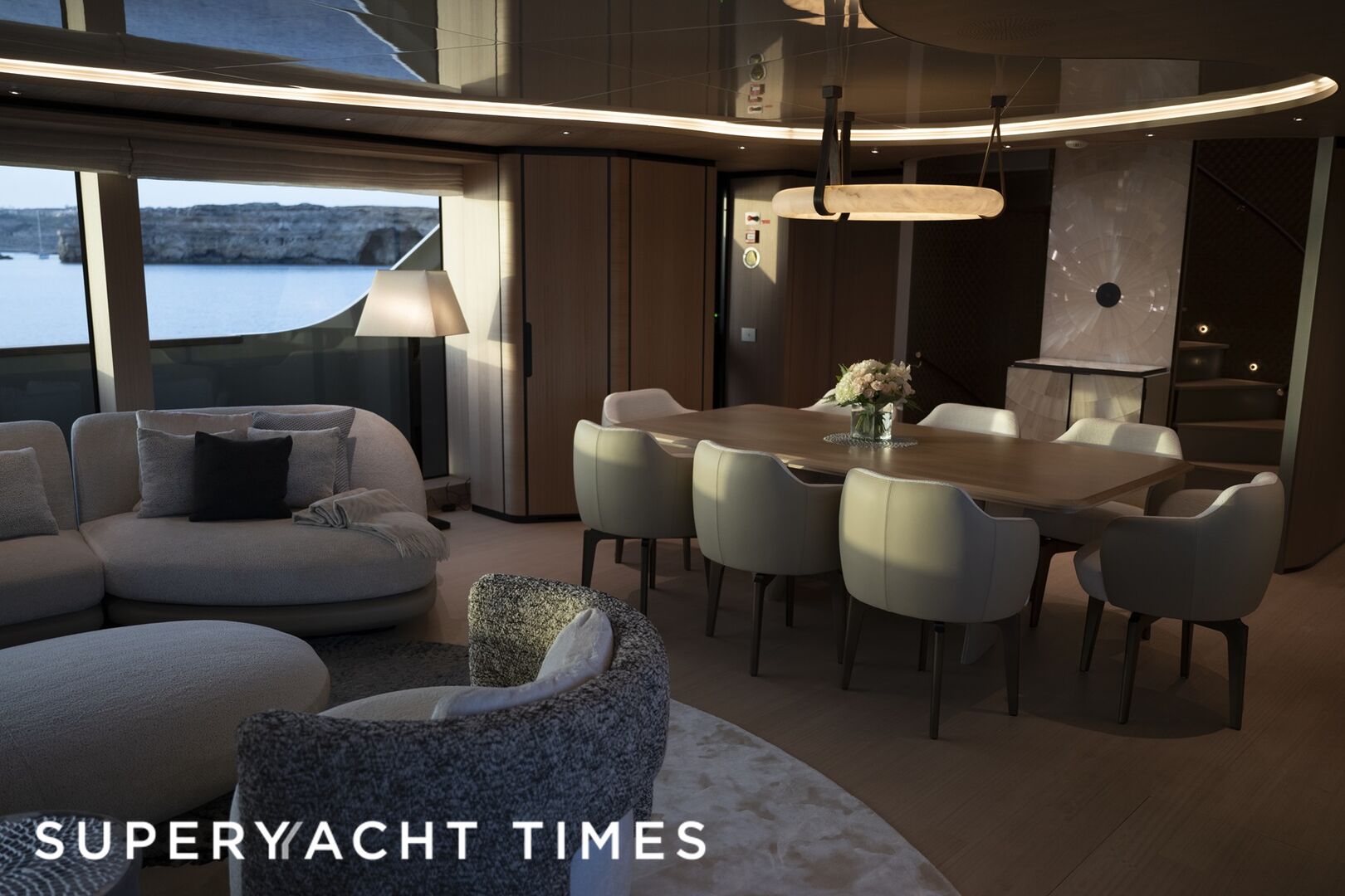 Unique S yacht saloon
