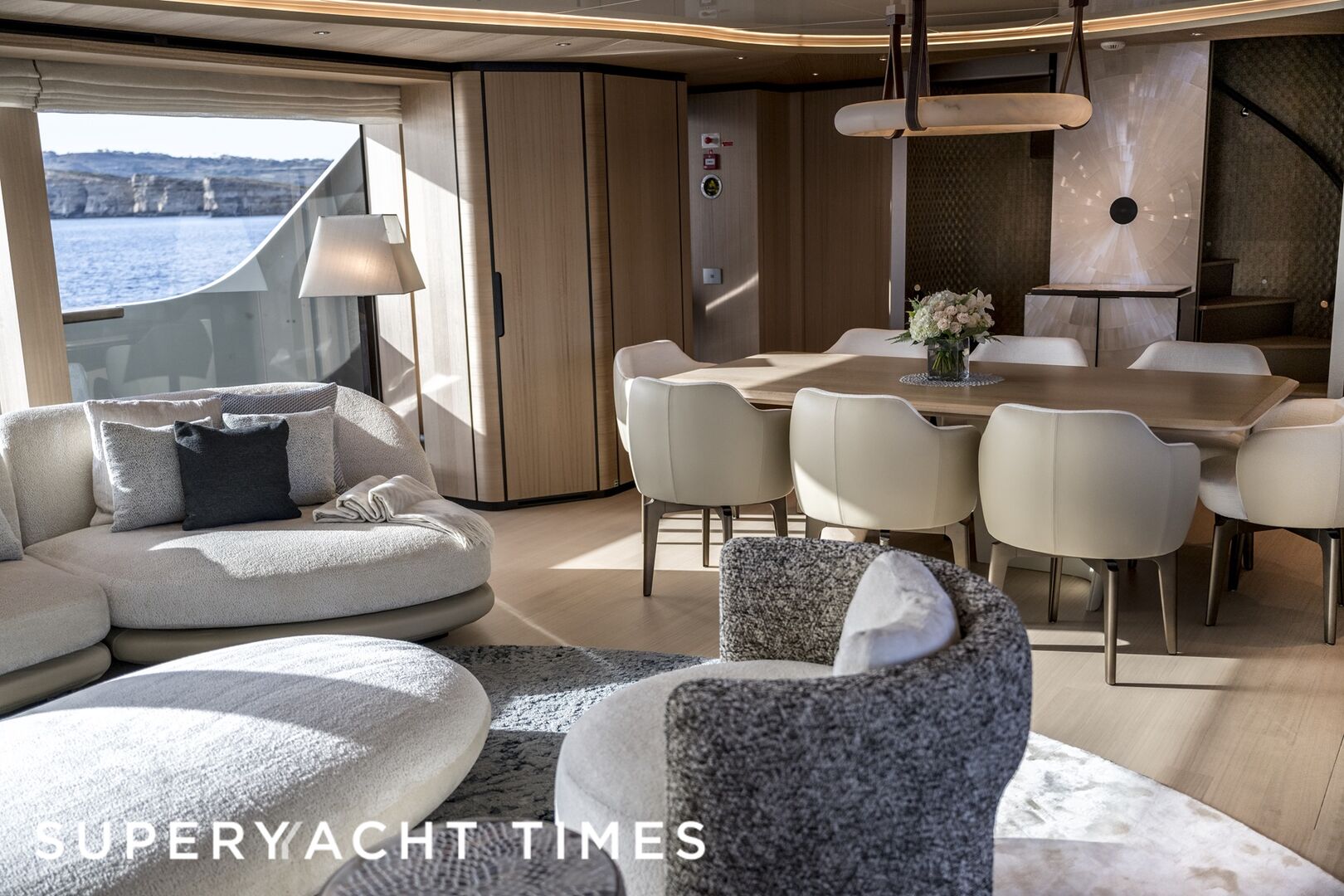 Unique S yacht saloon
