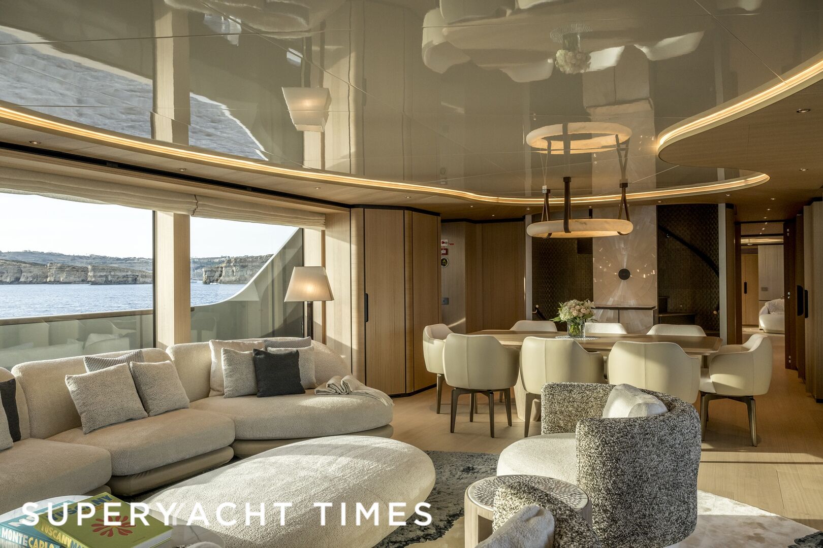 Unique S yacht saloon