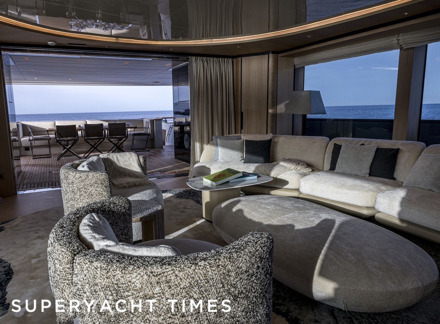 Unique S yacht saloon