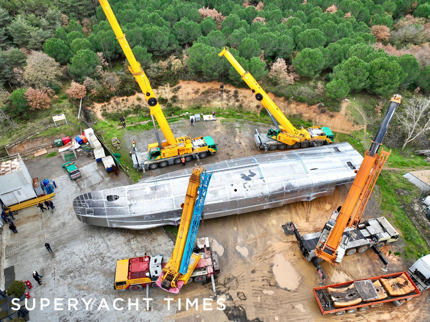 Hull and superstructure of first 42m GX42 superyacht joined