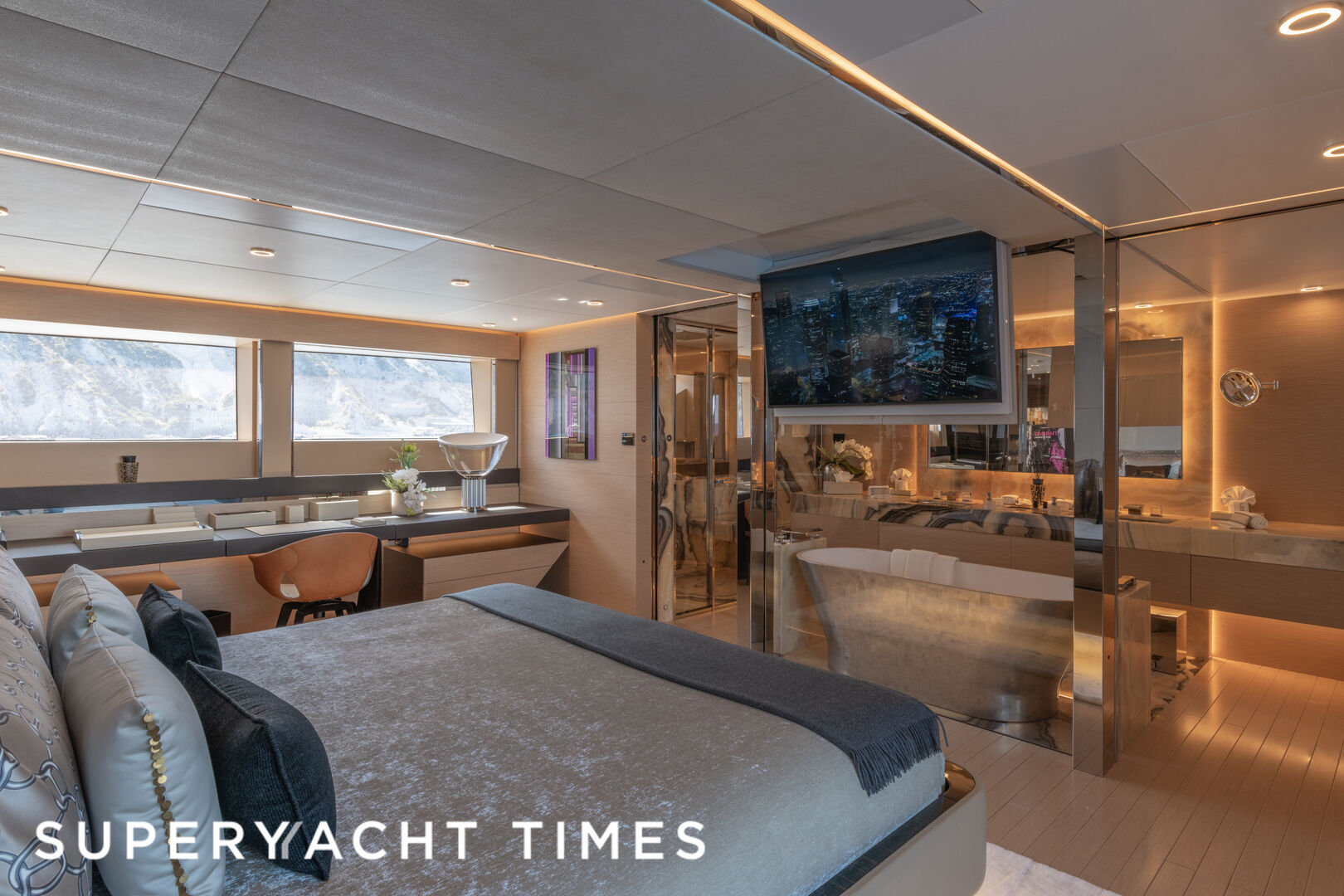 LEL yacht owner's stateroom
