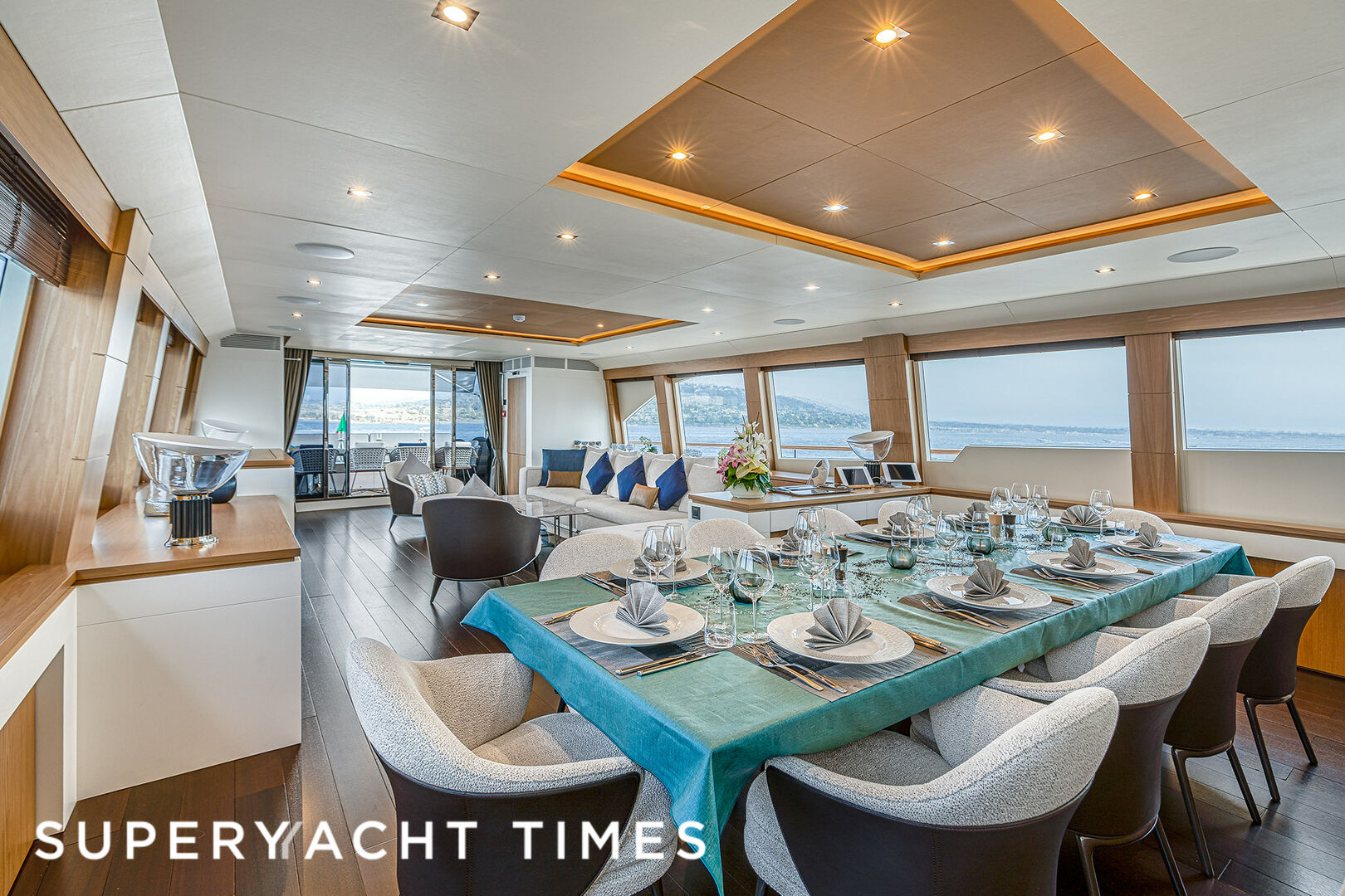 Millesime yacht dining