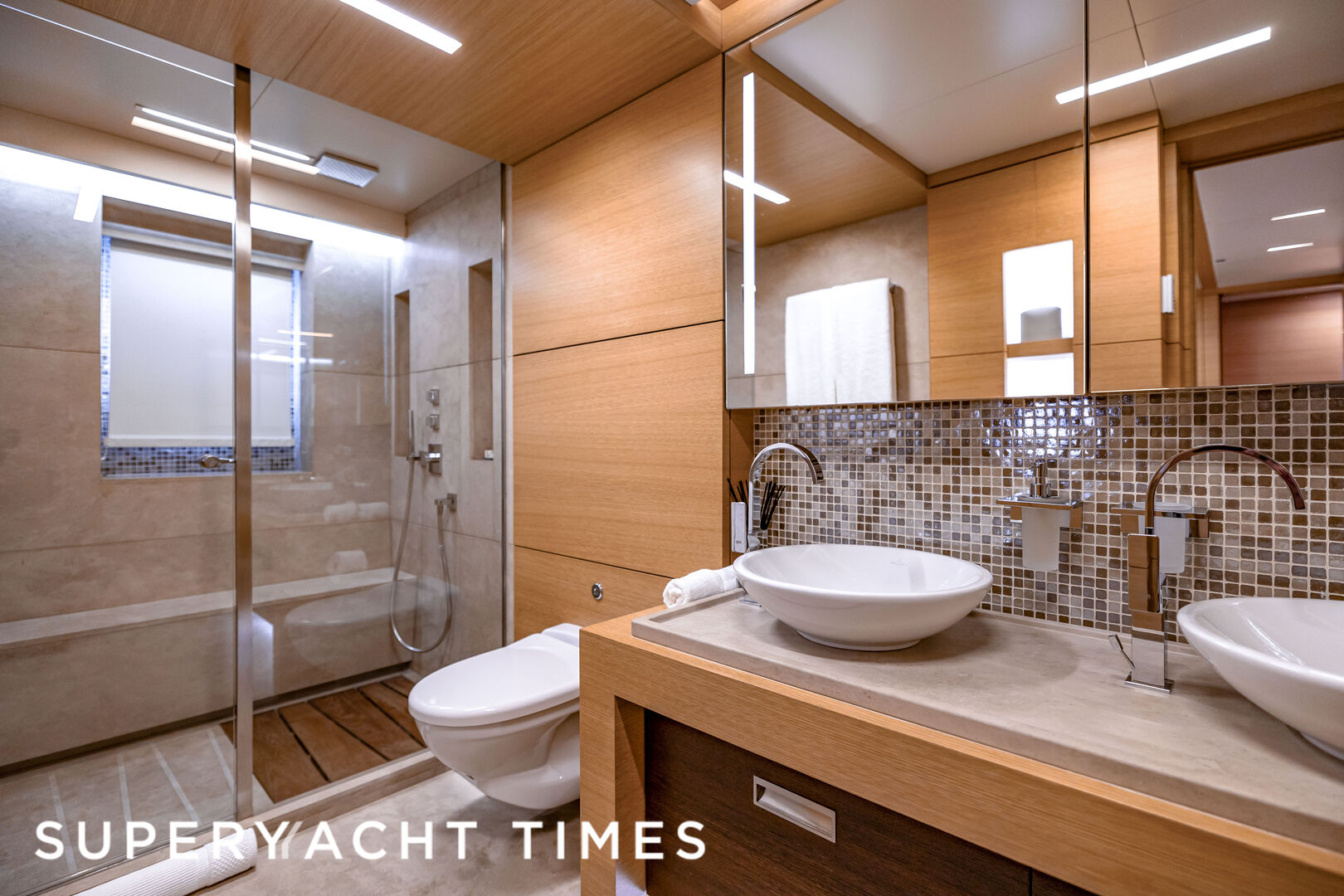 Patience yacht bathroom