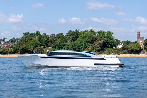 Limousine 11.0m thumbnail