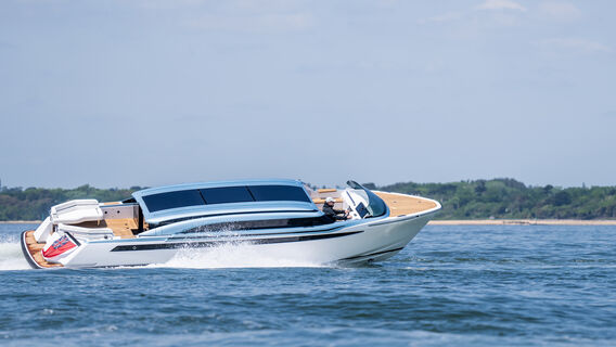 Limousine 11.0m thumbnail