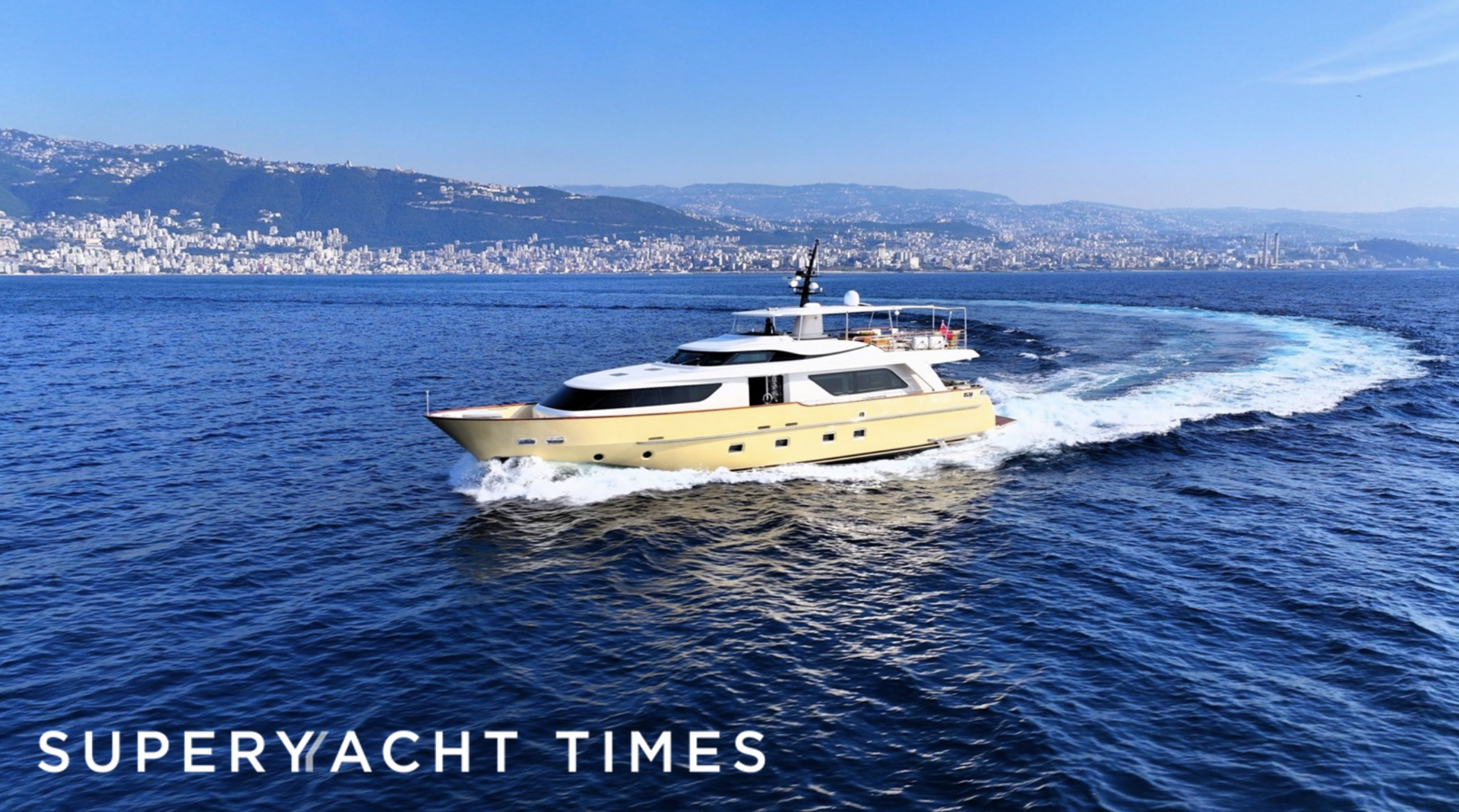 Lady Alina yacht cruising