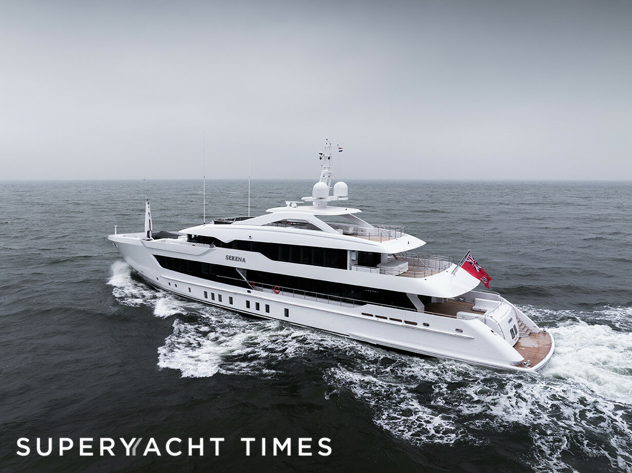 Serena yacht cruising
