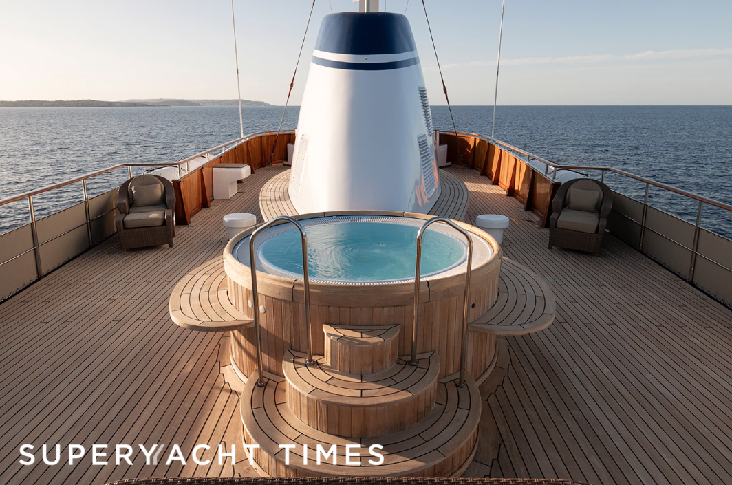 Paloma yacht deck