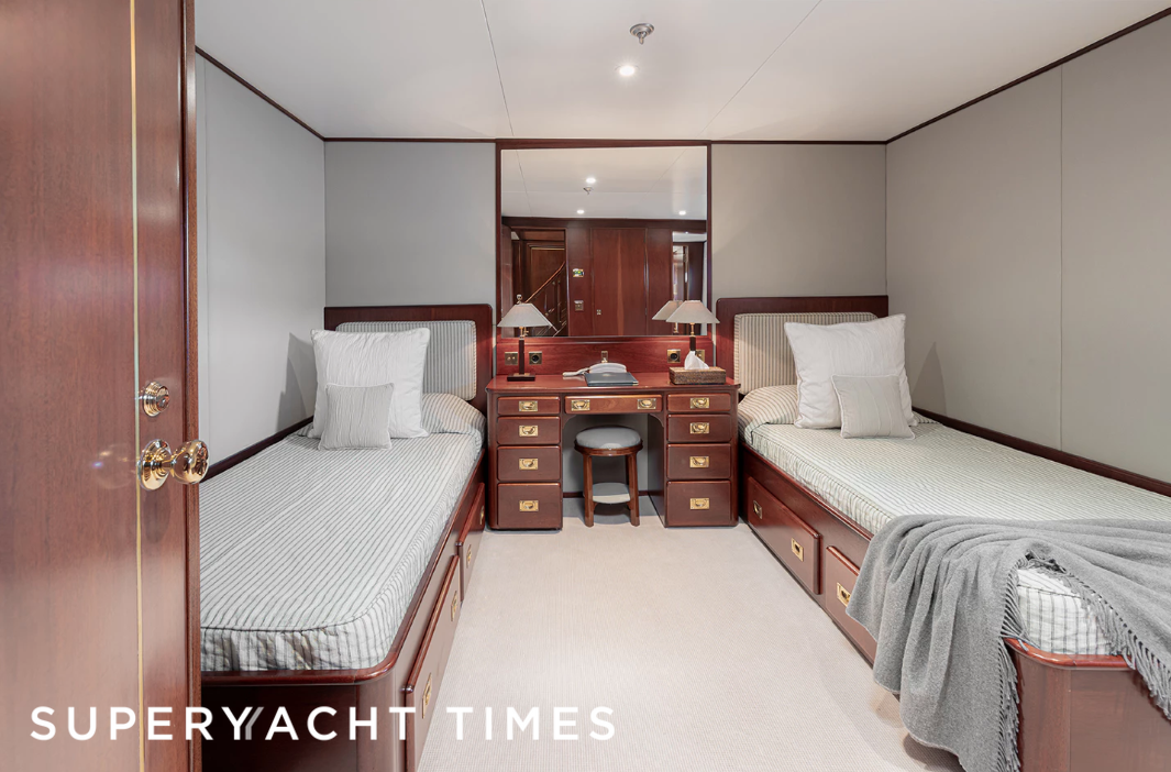 Paloma yacht stateroom