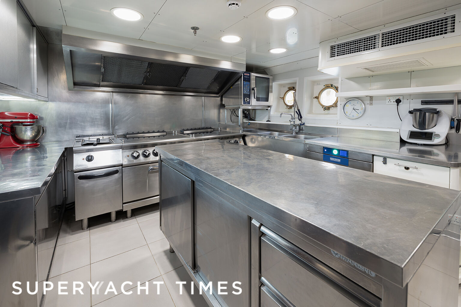 Paloma yacht galley