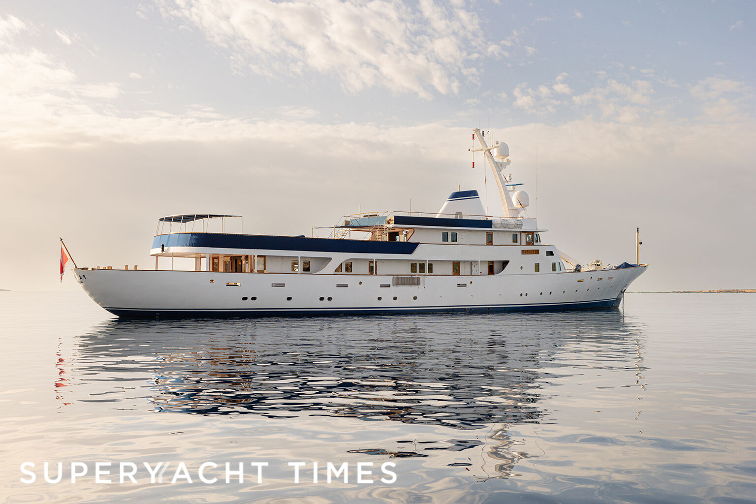 Paloma yacht anchored