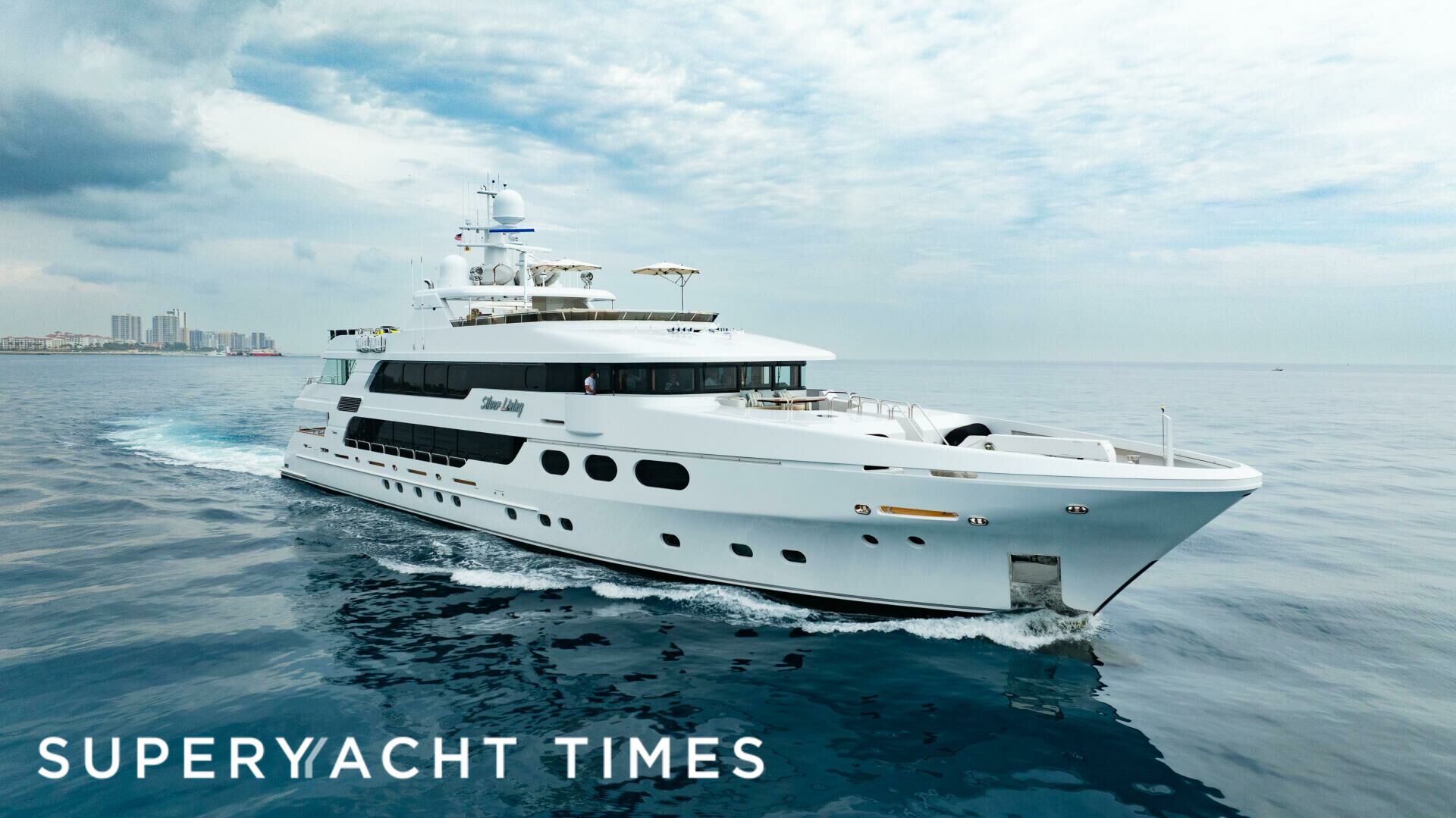 Silver Lining yacht cruising
