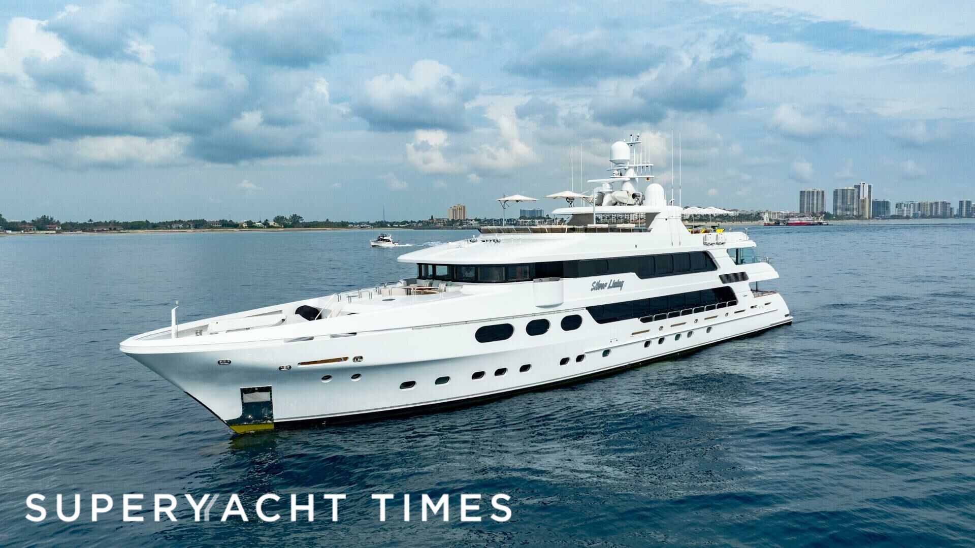 Silver Lining yacht cruising