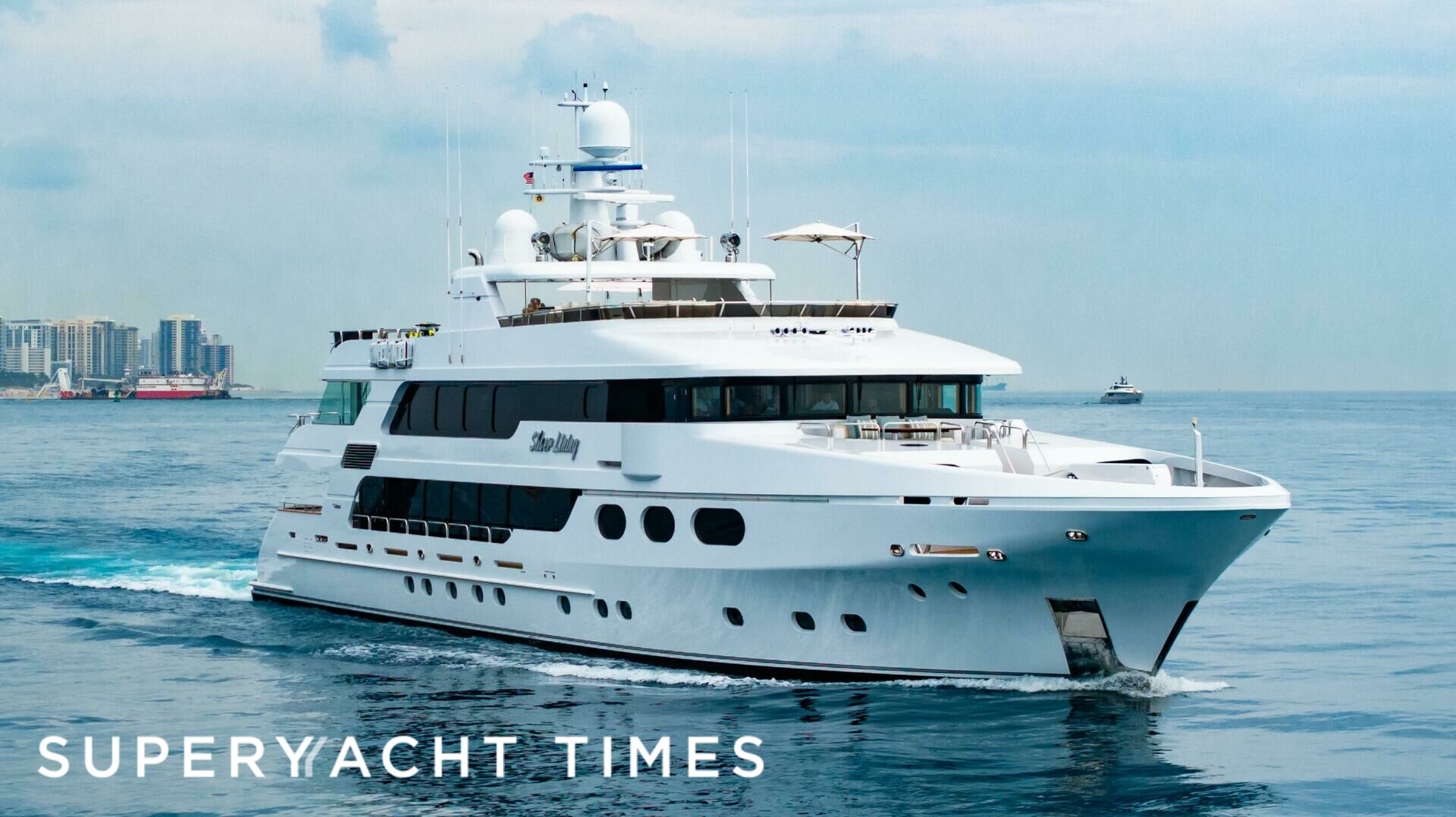Silver Lining yacht cruising