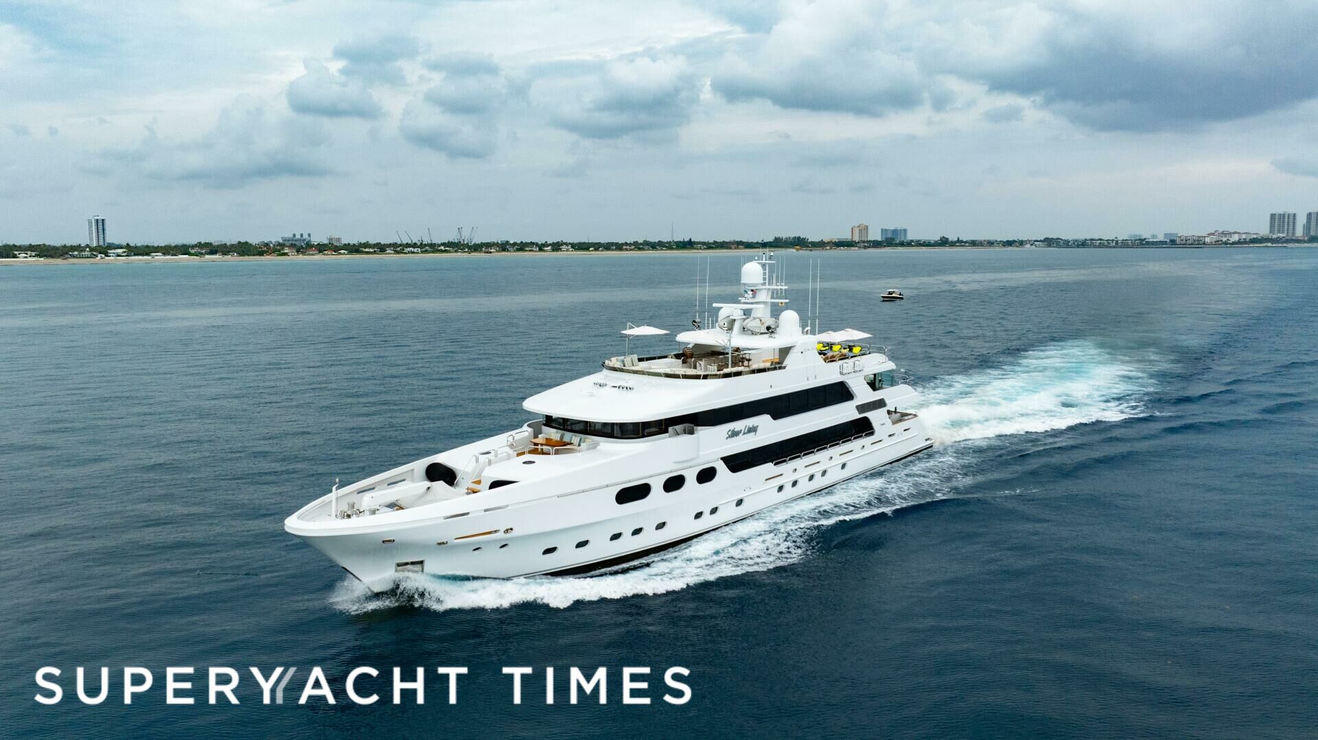 Silver Lining yacht cruising