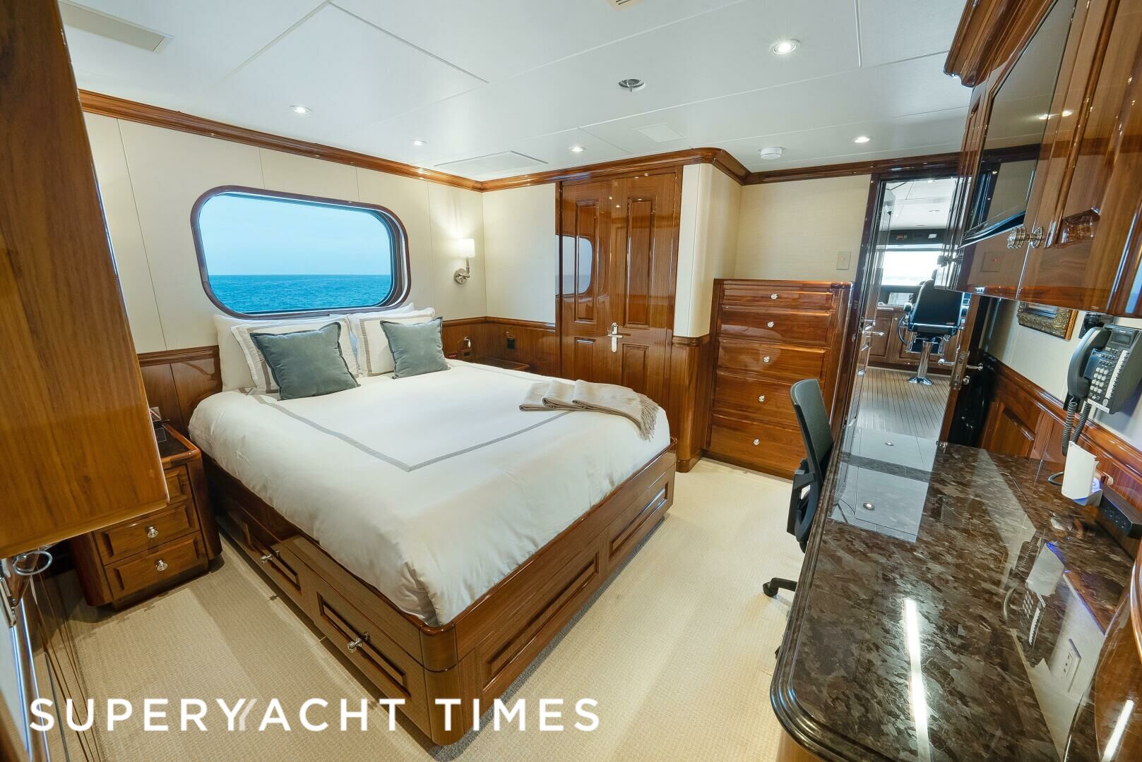 Silver Lining yacht stateroom