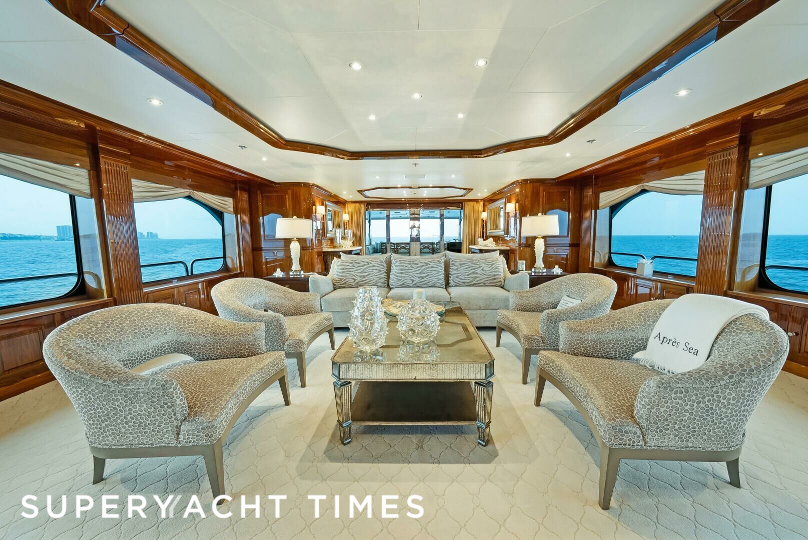 Silver Lining yacht saloon