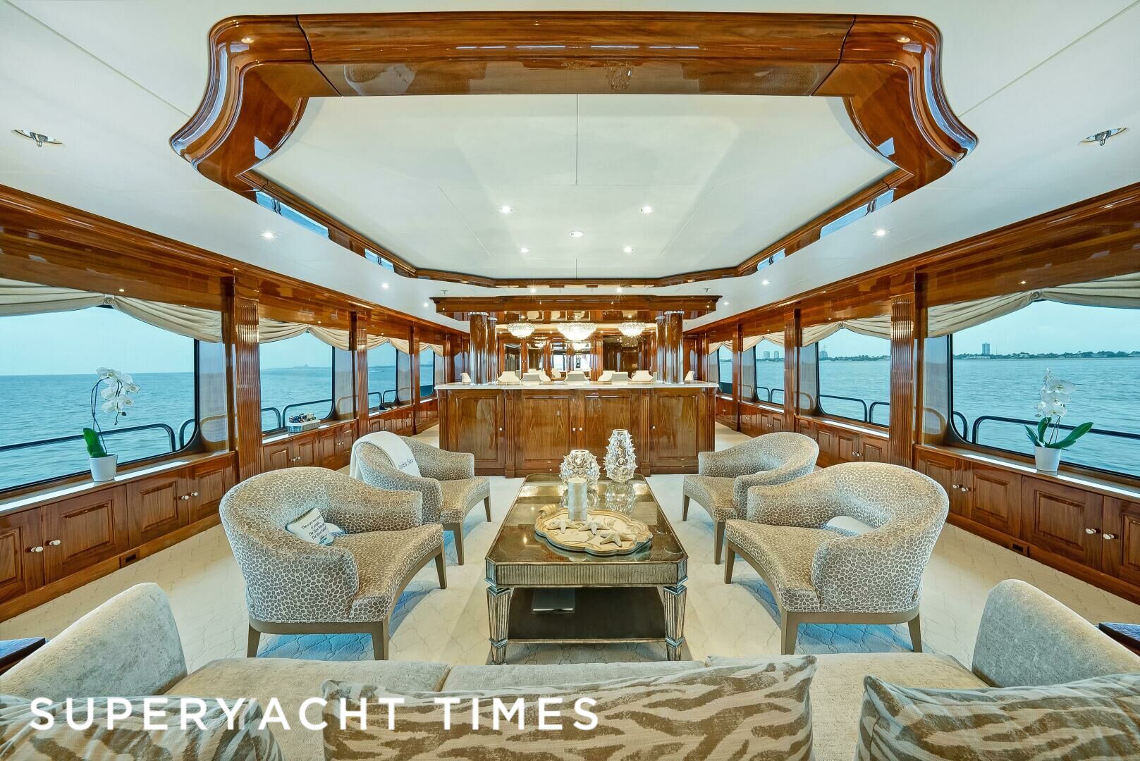 Silver Lining yacht saloon