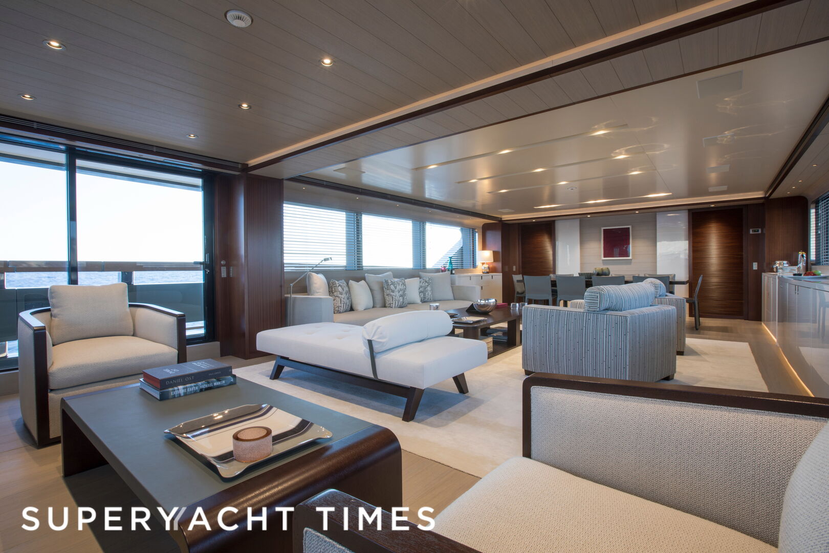 Moka yacht saloon