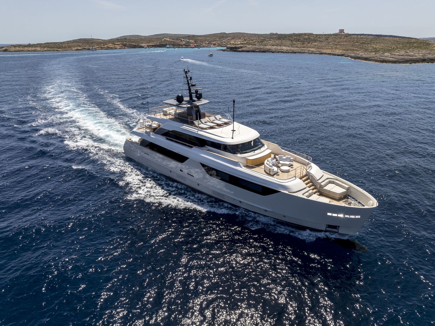 36m Sanlorenzo motor yacht Unique S on the market