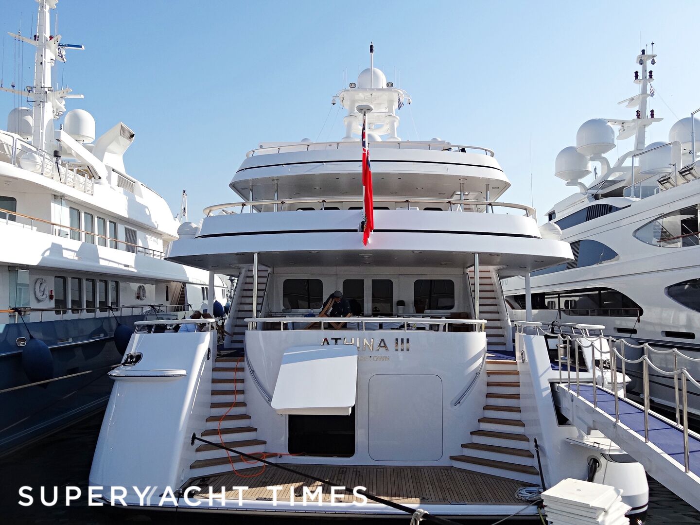 Athina III in Flisvos Marina
