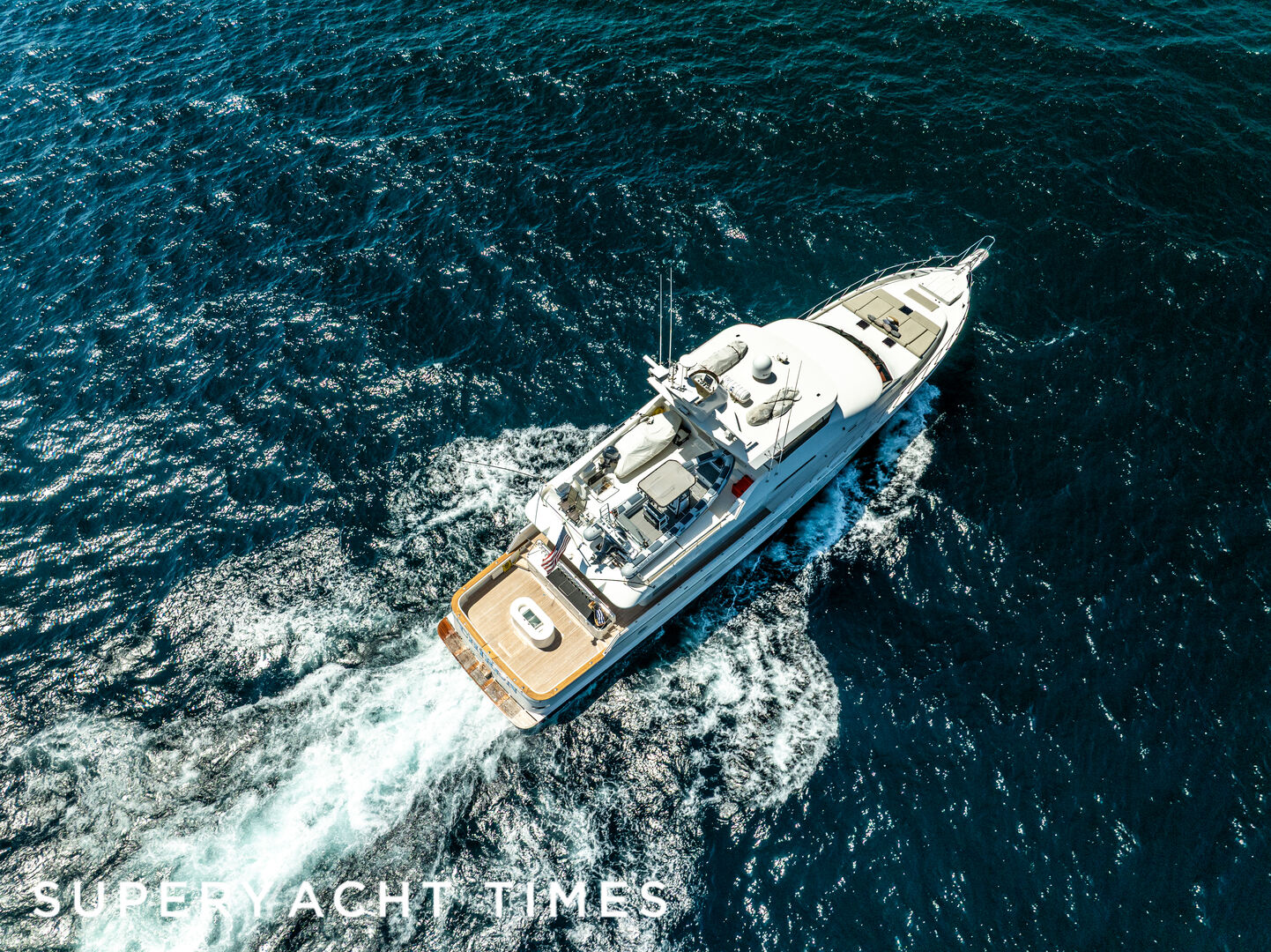 Chiron yacht aerial