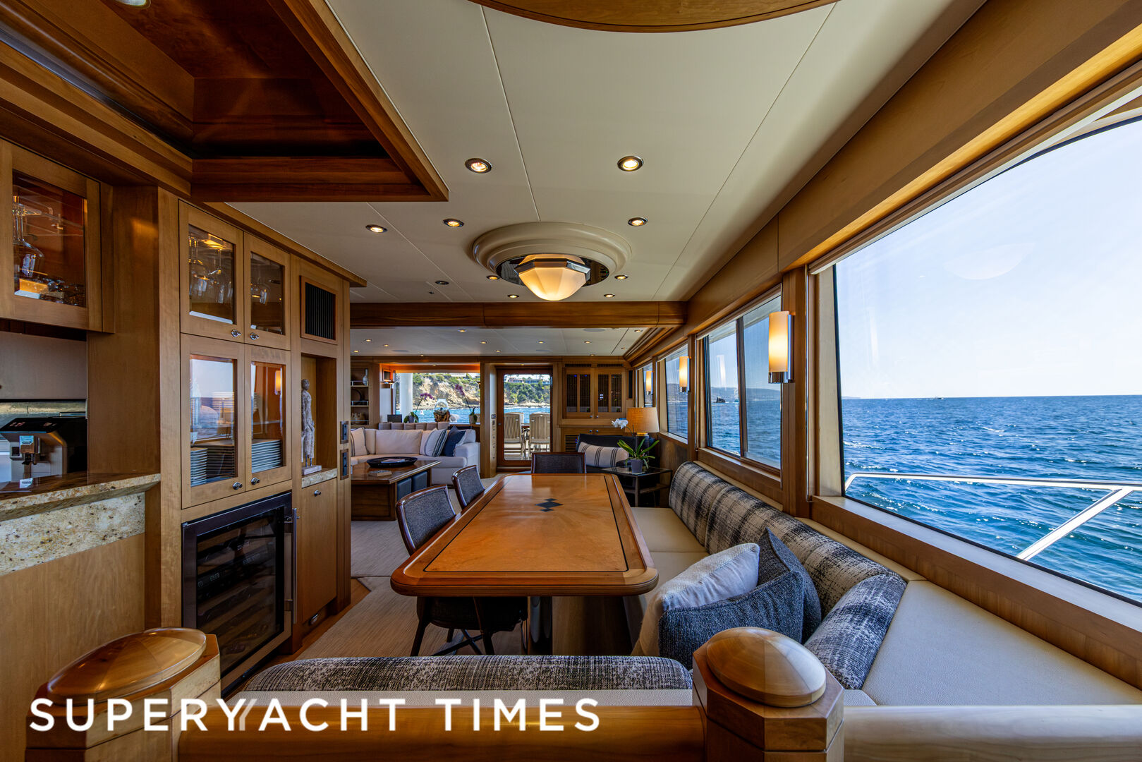 Chiron yacht dining
