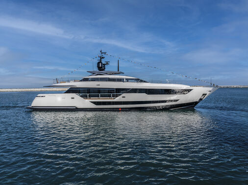 Custom Line 120/12 yacht launch