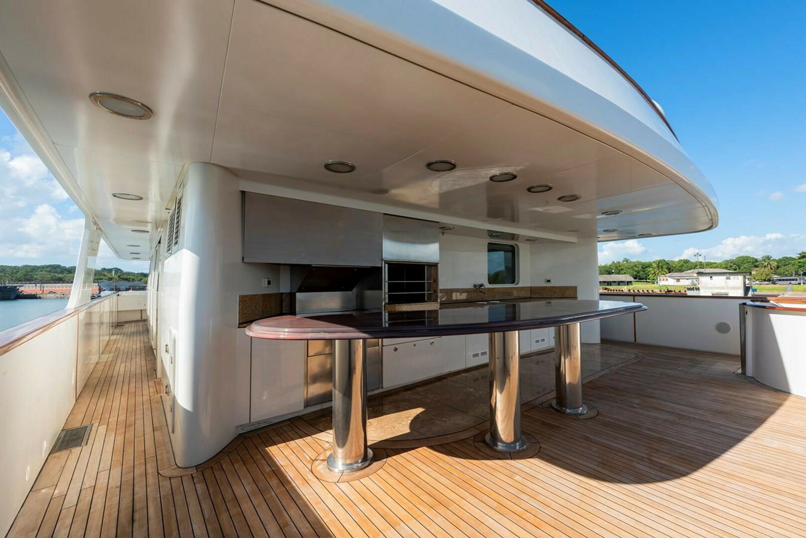 Big Aron yacht deck