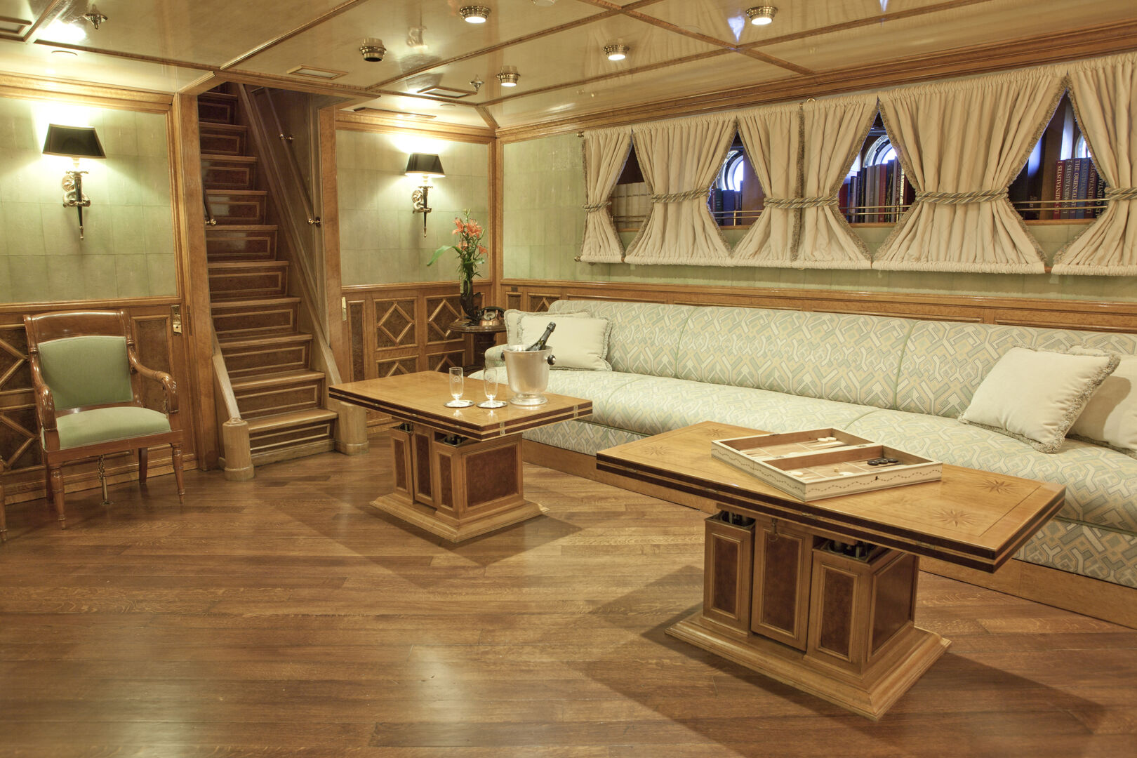 Creole yacht saloon