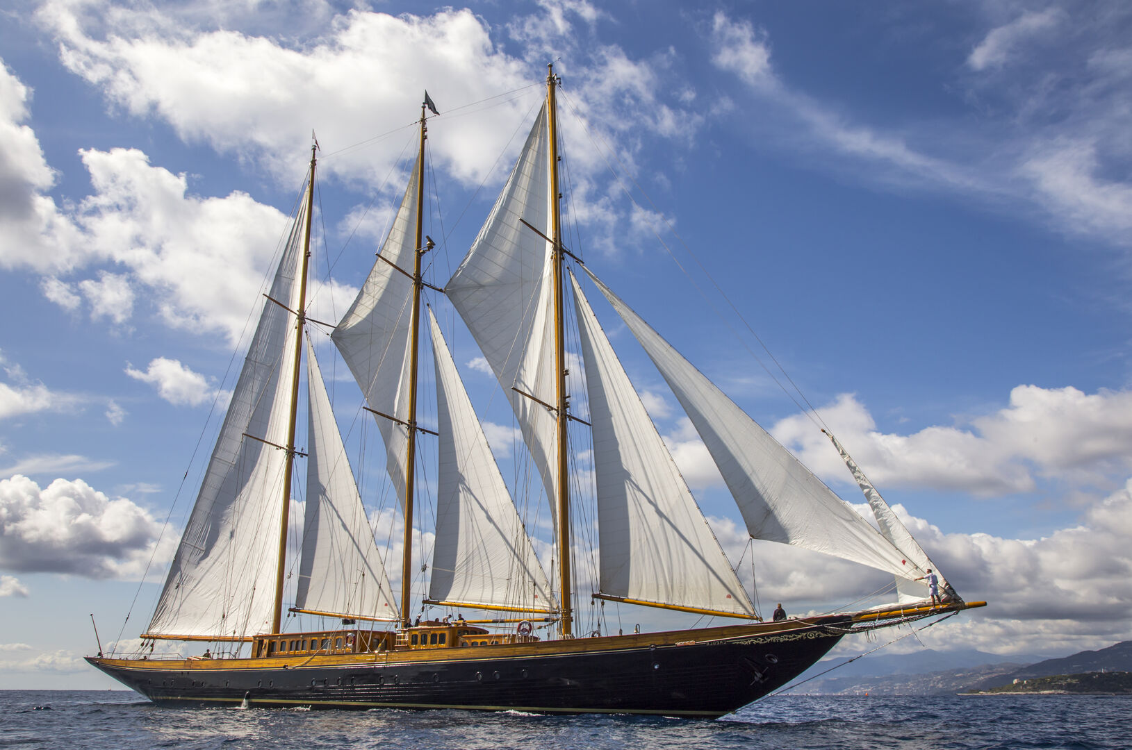Creole yacht sailing