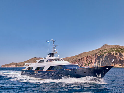 Aetea yacht cruising