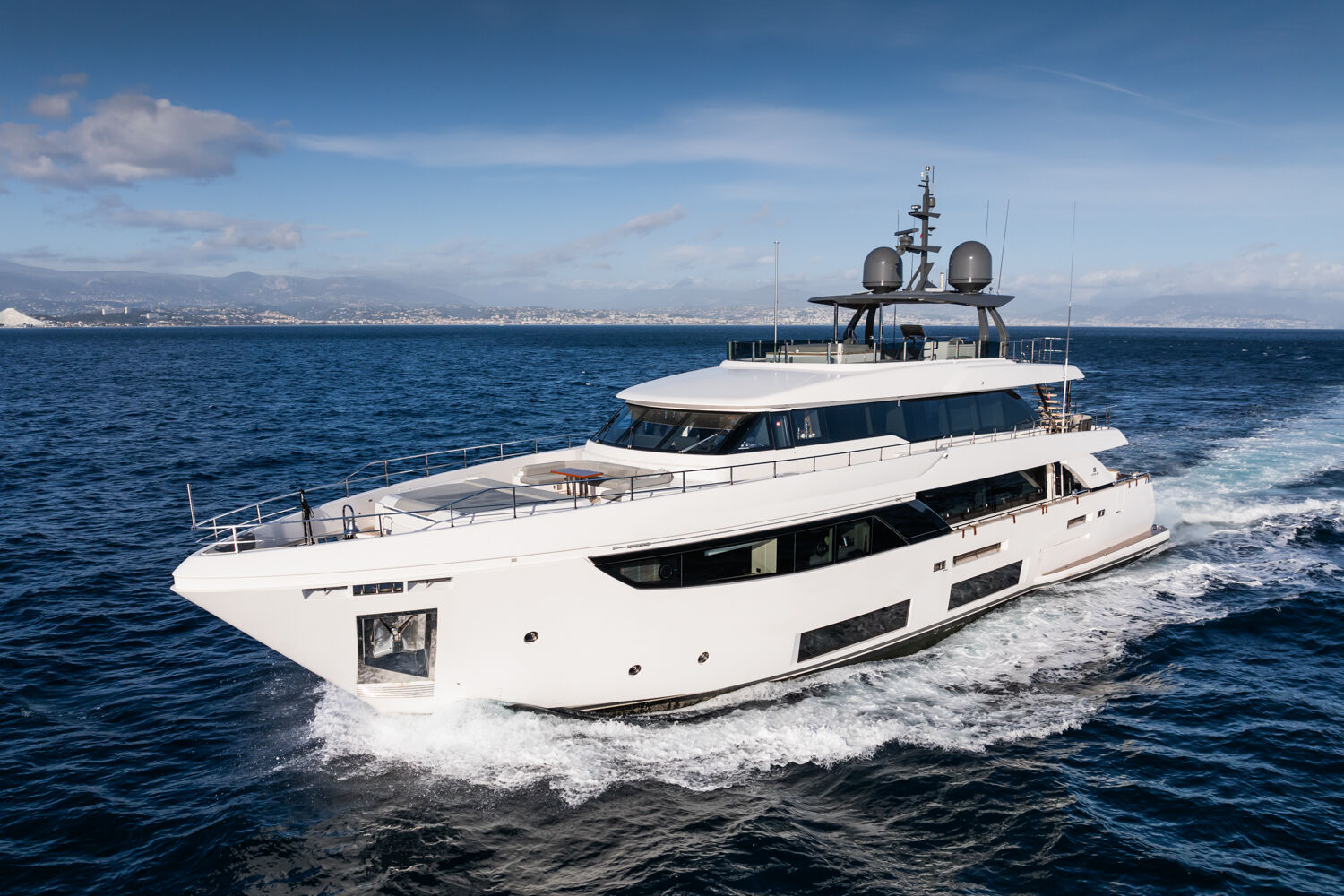 33m Custom Line motor yacht M Forever sold