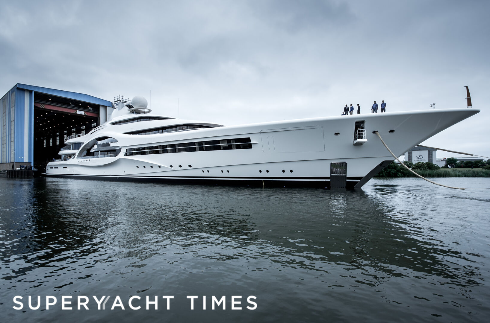 Feadship 1007 launch