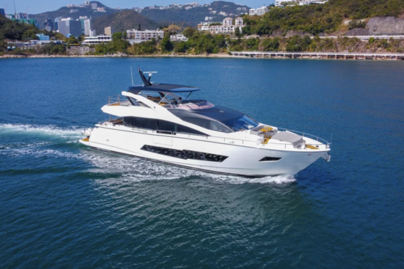 Hai Yuan yacht cruising