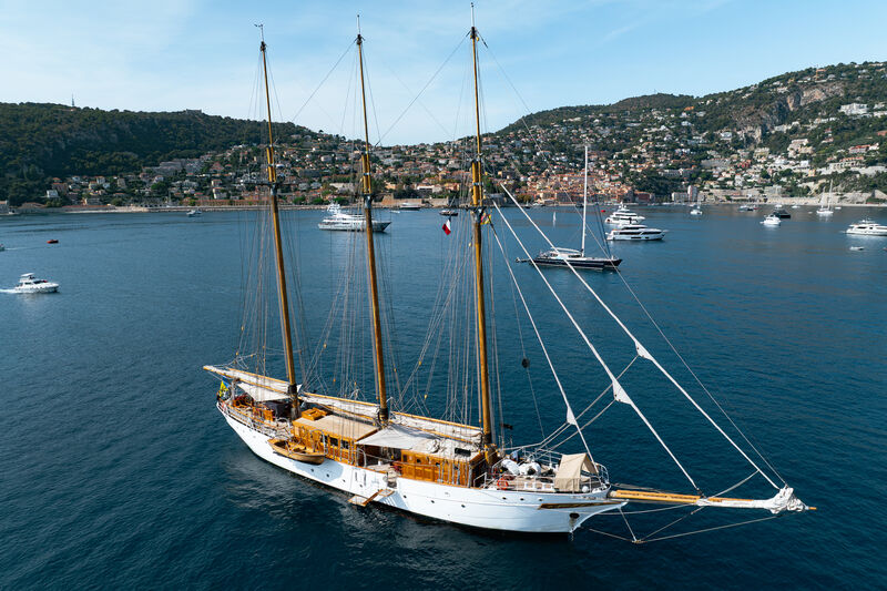 Thumbnail for /yacht-news/sailing-yacht-trinakria-anchored-in-villefranche-sur-mer