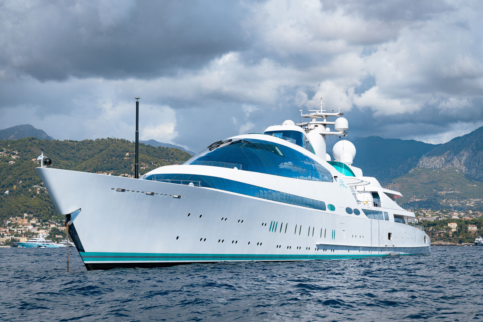 141m motor yacht Yas in downtown Helsinki