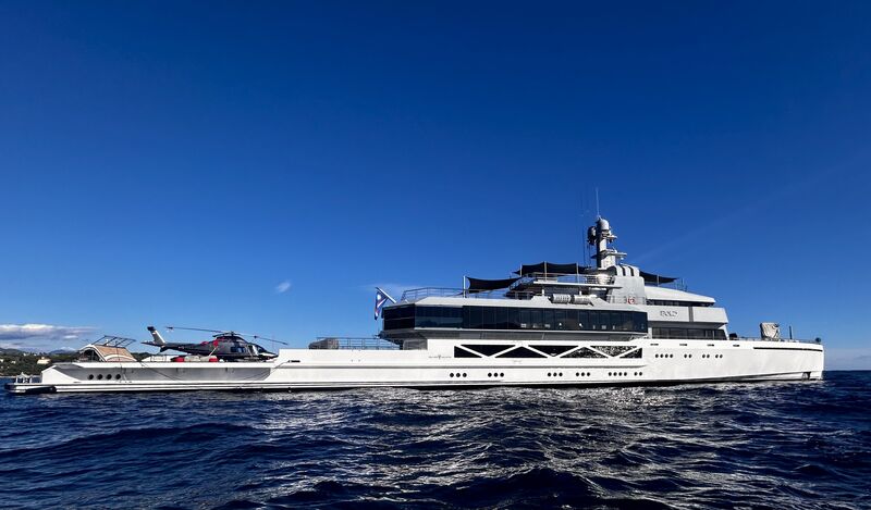 Thumbnail for /yacht-news/superyacht-bold-anchored-in-monaco