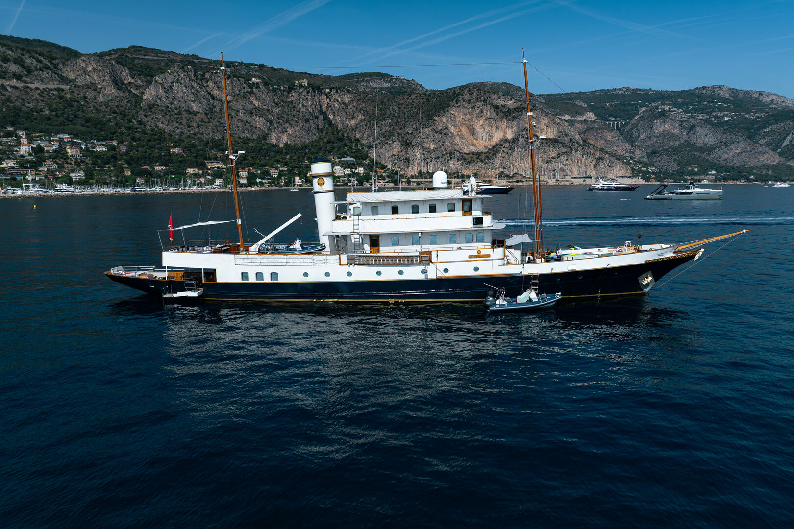Kalizma yacht anchored in Saint-Jean-Cap-Ferrat