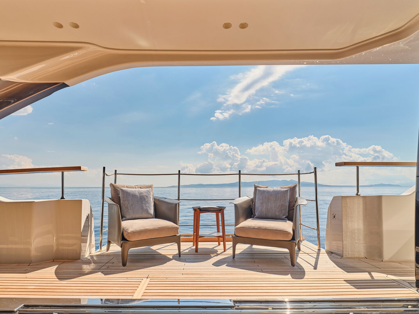 K2 yacht deck