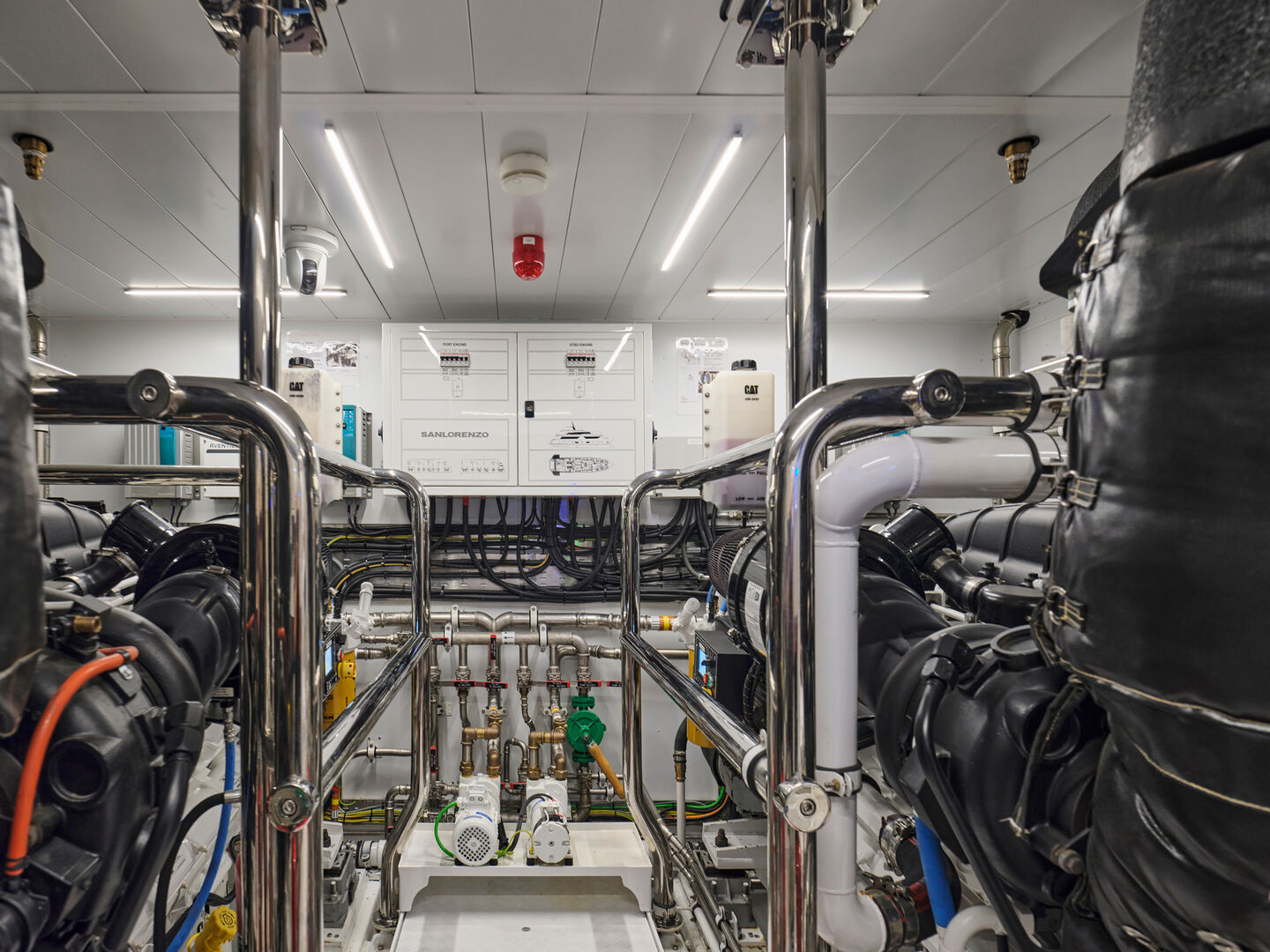 K2 yacht engine room