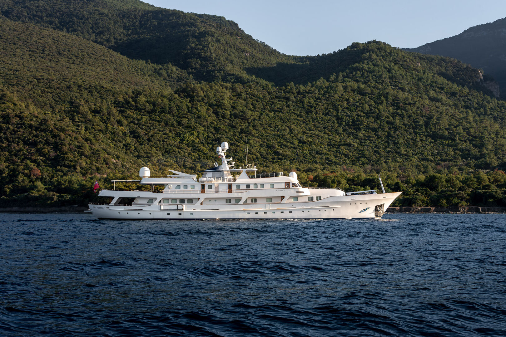 Meserret II yacht cruising