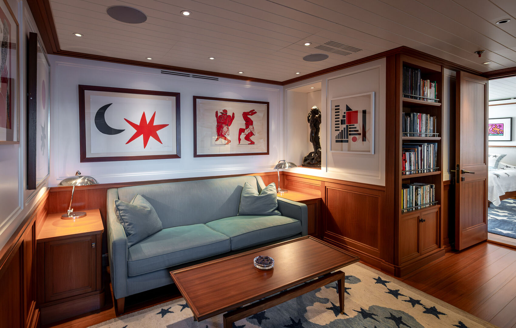 Meserret II yacht saloon