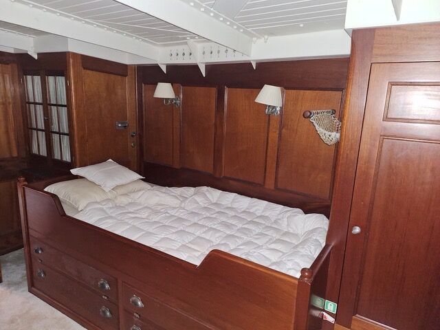 Lulworth yacht stateroom